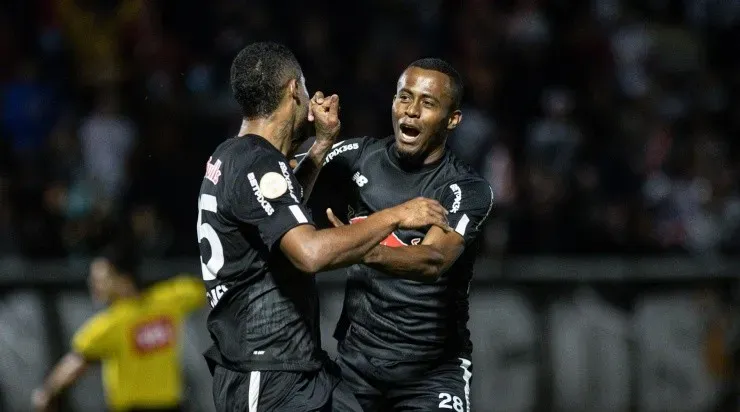 Foto: Diogo Reis/AGIF - Gabriel Novaes foi liberado pelo Bragantino para procurar um novo clube