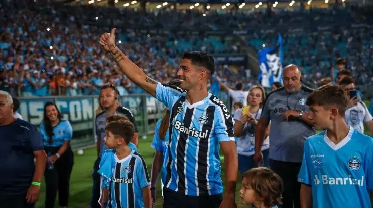 Foto: Lucas Uebel/Grêmio/Divulgação - O centroavante foi apresentado diante de grande público na Arena