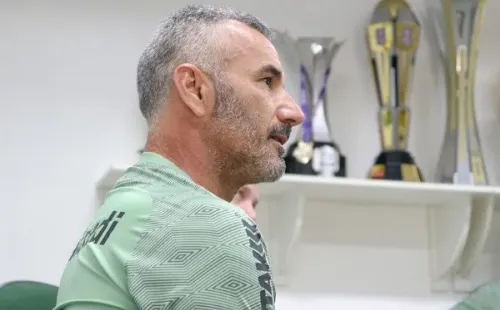 Foto:AssCom Dourado – Ivo Vieira terá reforços para a próxima temporada