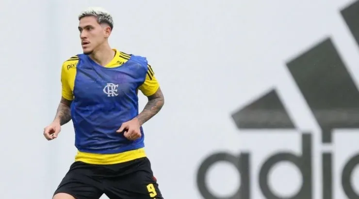 Foto: Gilvan de Souza/CRF - Pedro treinando com a camisa 9.