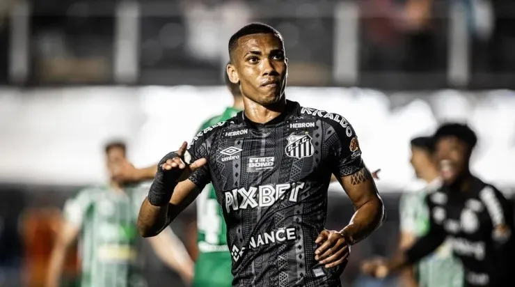 Foto: Raul Baretta/AGIF - Madson atuou pelo Peixe no ano passado