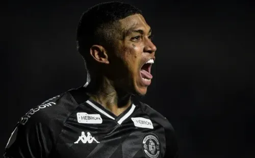 Foto: Thiago Ribeiro/AGIF – Raniel pode ir para o México