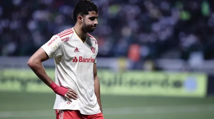 Foto: Ettore Chiereguini/AGIF - Saída de Kaique Rocha deixou carência na defesa colorada