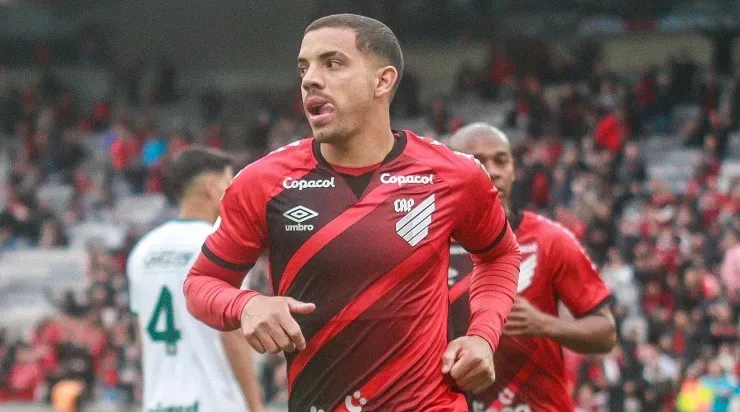 Foto: Gabriel Machado/AGIF - Terans: meia entrou na mira de clubes cariocas