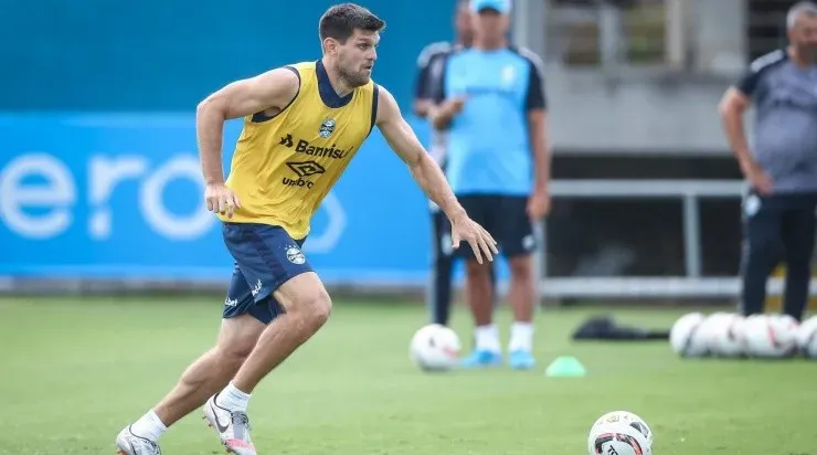 Foto: Lucas Uebel/Grêmio/Divulgação - Kannemann: argentino é um dos gringos remanescestes no elenco do Grêmio