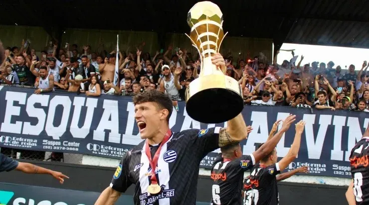 Foto: Athletic/Divulgação - Victor Sallinas já conquistou a Recopa Mineira, em 2023
