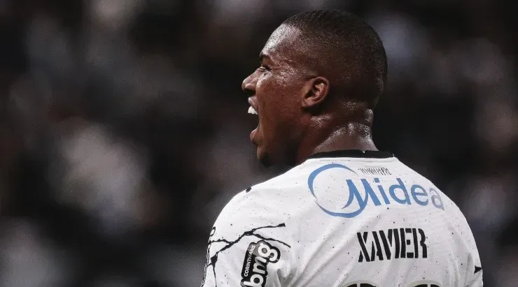 Foto: Ettore Chiereguini/AGIF - Xavier não convenceu no elenco profissional do Corinthians.