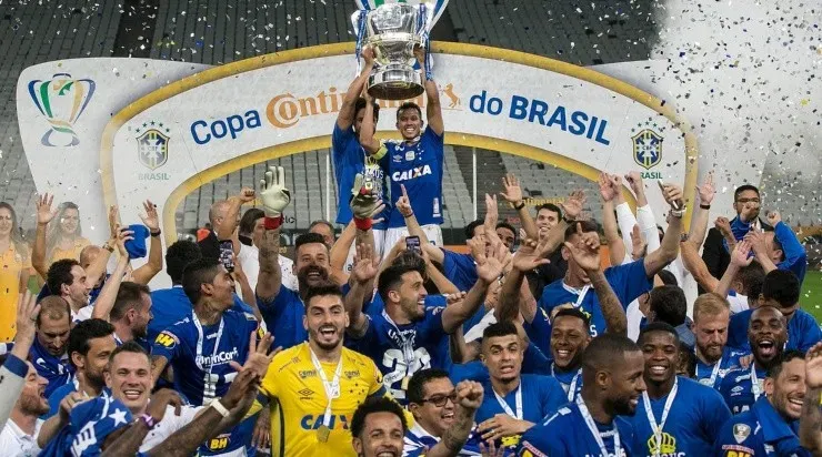 Foto: Daniel Vorley/AGIF - Cruzeiro foi campeão da Copa do Brasil de 2018