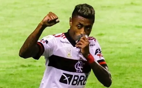 Foto: Rafael Vieira/AGIF - Torcida do Flamengo está com saudade de Bruno Henrique.
