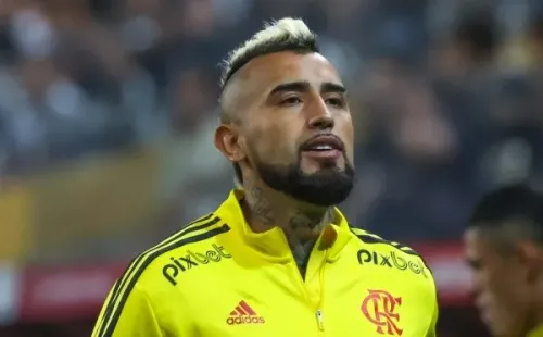 Foto: Marcello Zambrana/AGIF – Vidal foi multado em 10% do salário por polêmica na semana passada