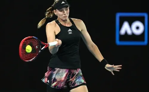 Rybakina foi vice-campeã do Australian Open. Créditos: Clive Brunskill/Getty Images