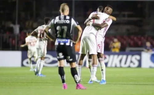 Foto:Alan Morici/AGIF – Mais uma vitória do São Paulo sobre o Santos no Morumbi