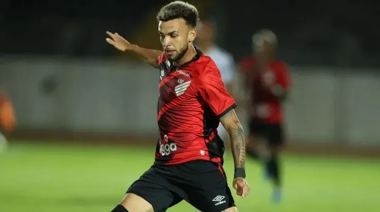 Foto: José Tramontin/Athletico/Divulgação - Jajá: atacante está de saída do Athletico