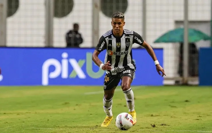 Gilson Junio/AGIF – Pedrinho atuando pelo Atlético-MG