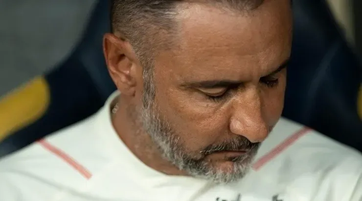 Foto: Jorge Rodrigues/AGIF - Vítor Pereira vive situação insustentável no Flamengo.