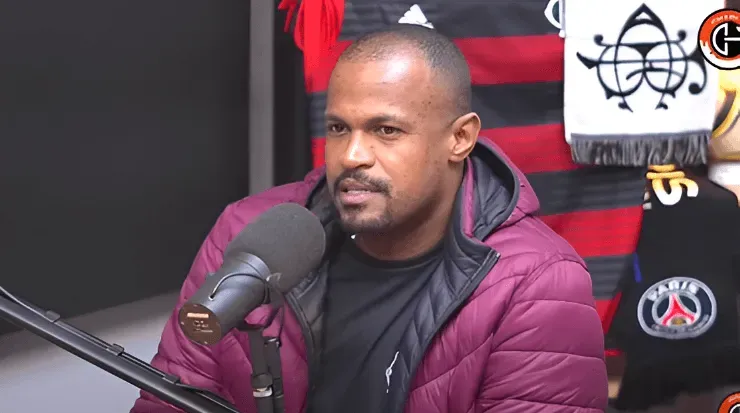 Foto: Reprodução/Youtube Charla Podcast - Airton foi Campeão Brasileiro com o Flamengo, em 2009