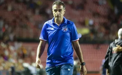 Foto: (Rafael Vieira/AGIF) - Renato Paiva tem testado Patrick Verhon no Bahia