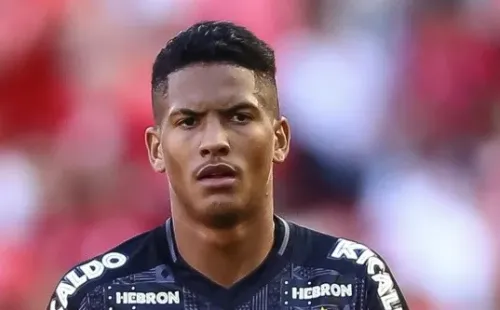 Ângelo ainda está na mira do Flamengo - Foto: Pedro H. Tesch/AGIF