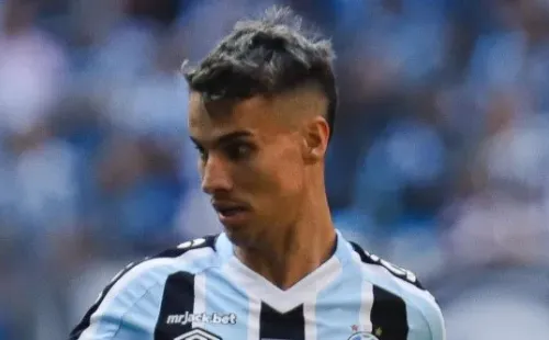 Ferreirinha em ação pelo Grêmio - Foto: Maxi Franzoi/AGIF