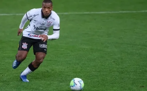 Xavier esteve na mira do Santos - Foto: Marcello Zambrana/AGIF