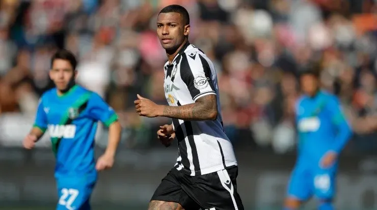 Foto: Timothy Rogers/Getty Images - Walace em ação pela Udinese.