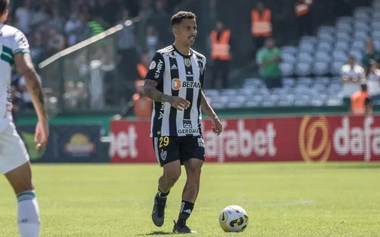 Robson Mafra/AGIF – Allan atuando pelo Galo