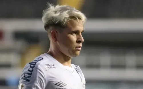 Soteldo deve ficar no Santos - Foto: Marcello Zambrana/AGIF