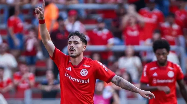 Foto: Maxi Franzoi/AGIF - Maurício também renovou com o Colorado