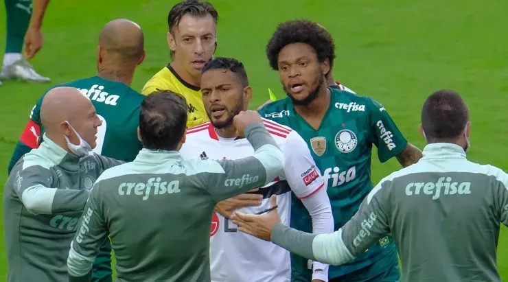 Foto: Marcello Zambrana/AGIF - São Paulo foi campeão naquele ano.