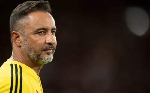 Foto:Jorge Rodrigues/AGIF – Vítor Pereira está pressionado no cargo