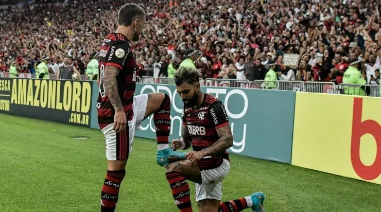 Foto: Thiago Ribeiro/AGIF - Gabi e Arrasca formam uma das duplas mais letais da história do Flamengo.