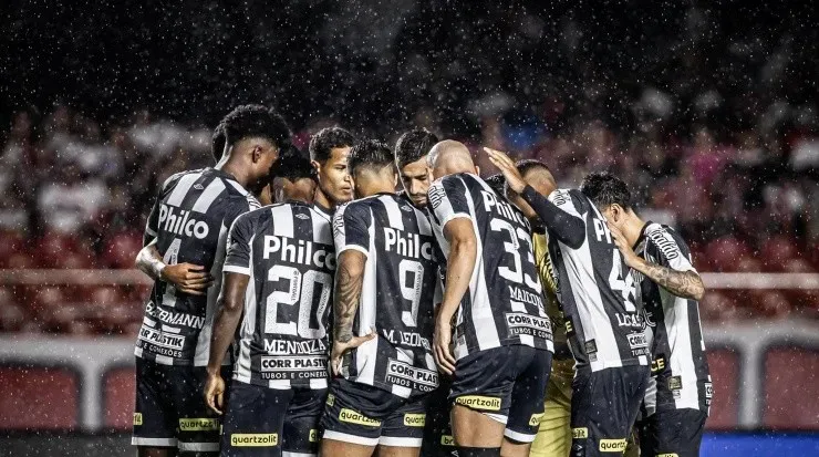 Odair Hellmann quer que os jogadores do Santos sejam mais competitivos e agradeçam por estar jogando em um dos maiores Clubes do Brasil. Foto: Ivan Storti/ Santos
