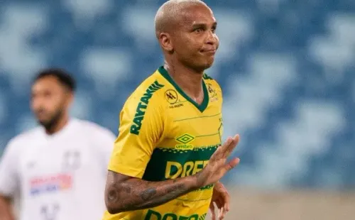 Agif/Gil Gomes – Deyverson pode ir para o Santos