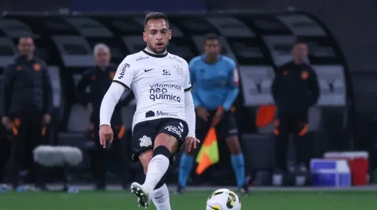 Maycon em ação pelo Corinthians. Foto:Marcello Zambrana/AGIF