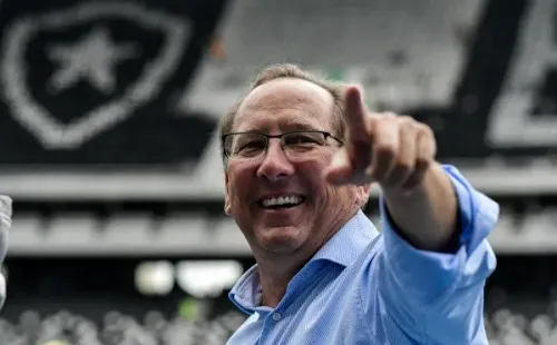 Foto: (Thiago Ribeiro/AGIF) - John Textor quer trazer novas peças para o Botafogo