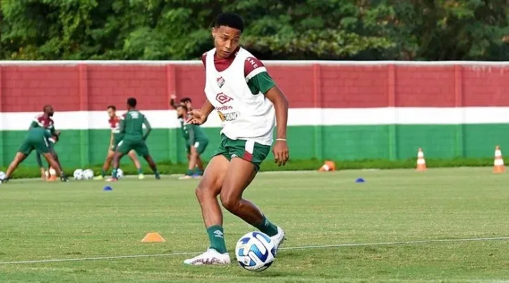 Foto: Mailson Santana / Fluminense FC / Divulgação - Isaac: jovem vem ganhando espaço no Flu