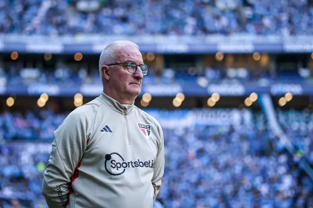 Foto: Maxi Franzoi/AGIF – Única derrota de Dorival no Brasileirão foi para o Grêmio.