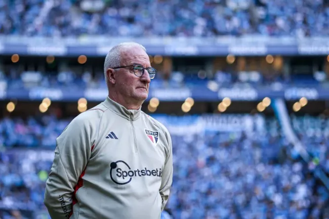 Foto: Maxi Franzoi/AGIF – Dorival Júnior