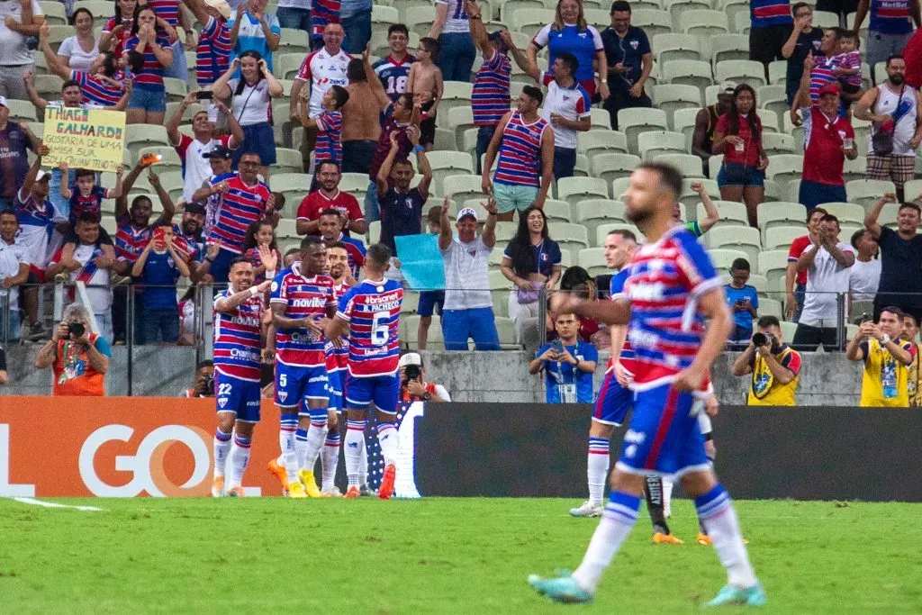 Foto: Lucas Emanuel/AGIF- Jogadores do Fortaleza