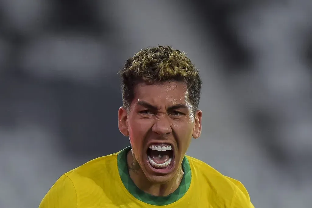 Foto: Thiago Ribeiro/AGIF – Firmino deve jogar novamente longe do Brasil.