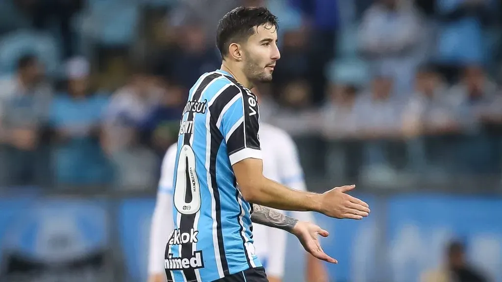 Villasanti, do Grêmio, interessa ao Flamengo. Foto: Pedro H. Tesch/AGIF