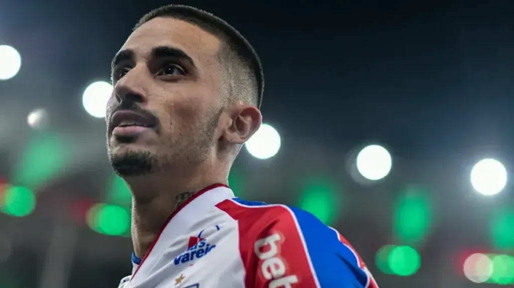 Foto: Thiago Ribeiro/AGIF – Thiago Galhardo em jogo pelo Fortaleza