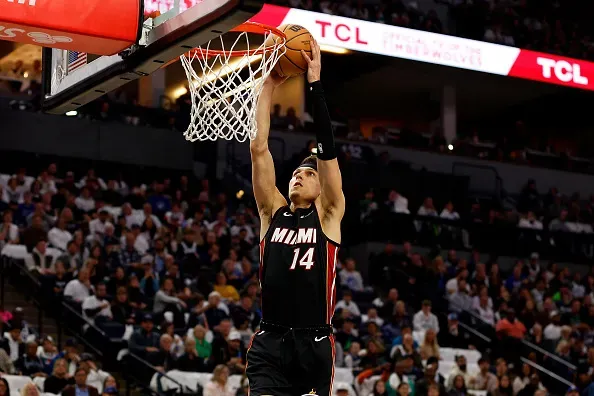 Tyler Herro é o cestinha do Heat com média de 25.8 pontos. Foto: Getty Images