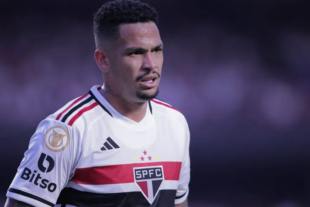 Luciano jogador do Sao Paulo durante partida contra o Santos no estadio Morumbi pelo campeonato Brasileiro A 2023. Foto: Ettore Chiereguini/AGIF