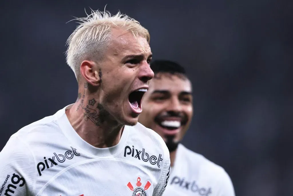 Foto: Ettore Chiereguini/AGIF – Róger Guedes marcou golaço em um dos melhores momentos do Corinthians na temporada