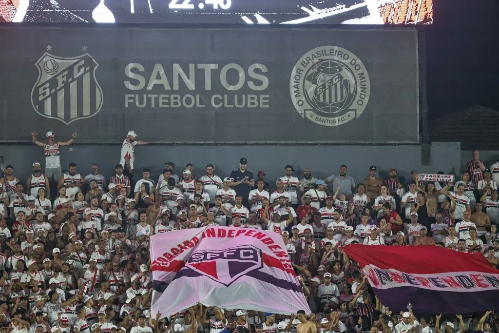 Torcida do São Paulo durante partida contra Bragantino Foto: Fernanda Luz/AGIF