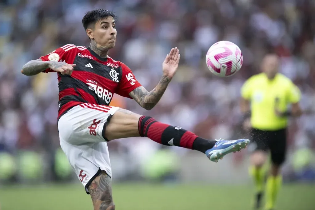 Pulgar jogador do Flamengo durante partida contra o Vasco no estádio Maracana pelo campeonato Brasileiro A 2023. Foto: Jorge Rodrigues/AGIF