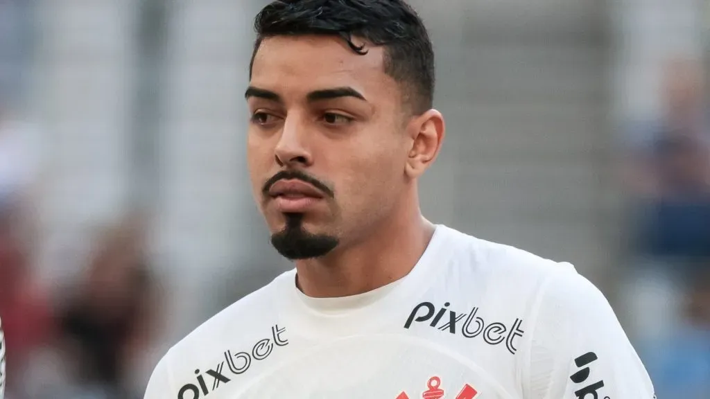 Bidu com a camisa do Corinthians