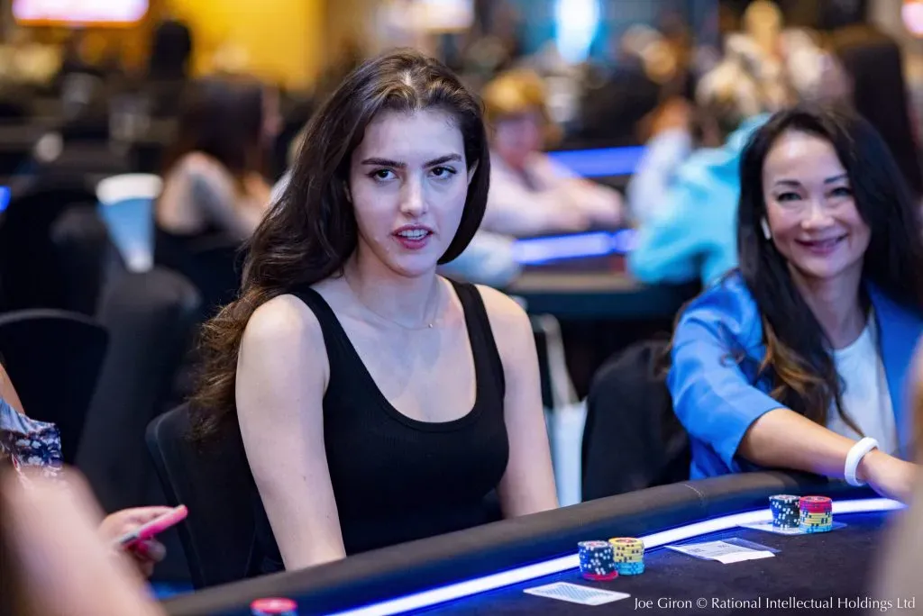 Alexandra Botez (Foto: Joe Giron/PokerStars)