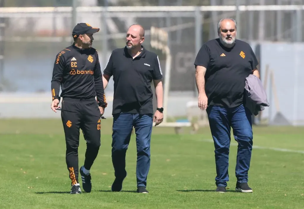 Coudet e Barcellos conversam no CT do Colorado